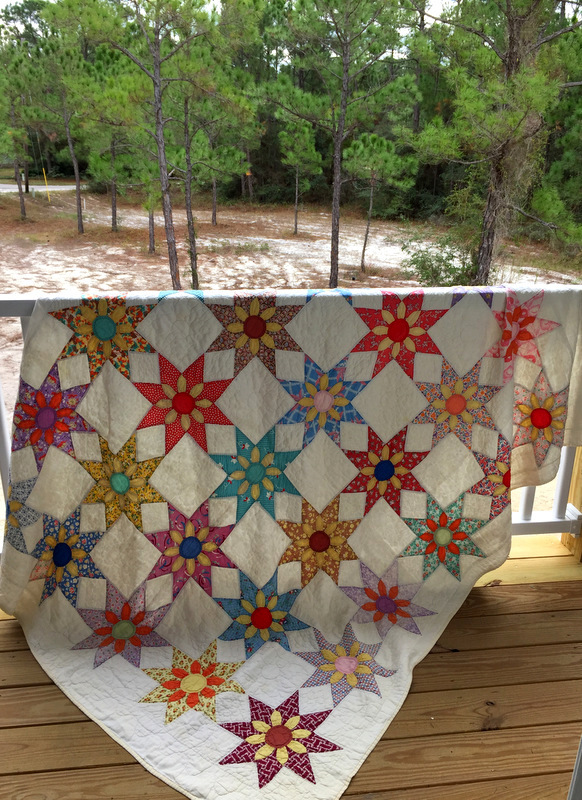 floral star quilt draped-001