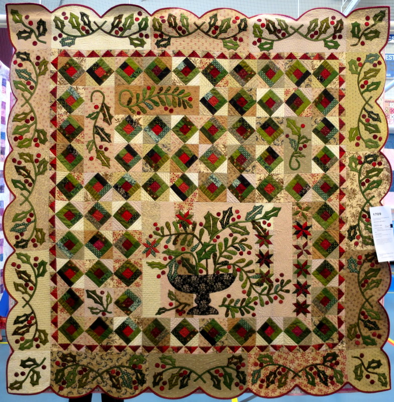 Mistletoe & Holly made and quilted by Deborah Cagle Salem OR