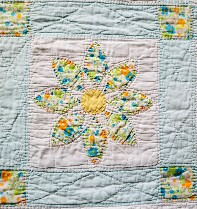 High Road Quilter: Scalloped Border on Quilt - Tips and Tricks