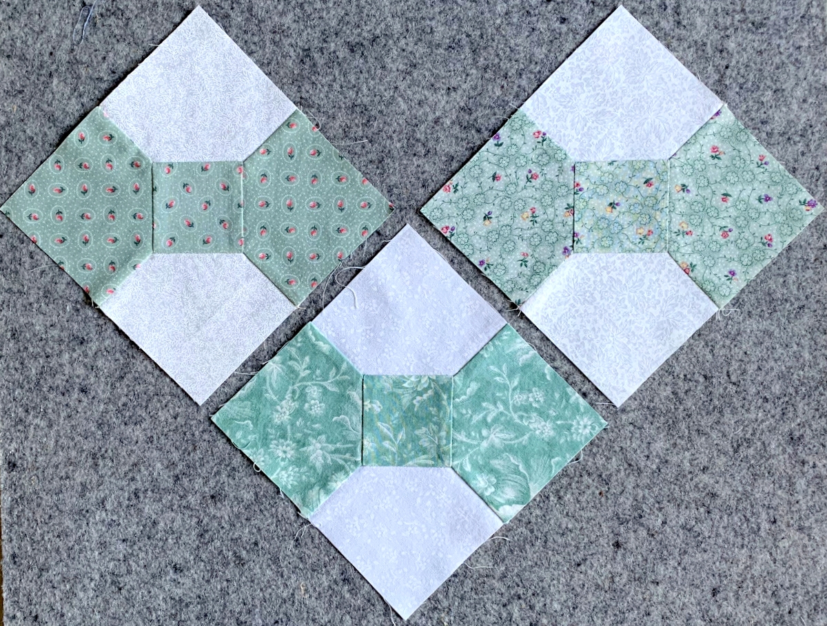 Triangle Quilt Labels - Print to Fabric includes 4x6 labels